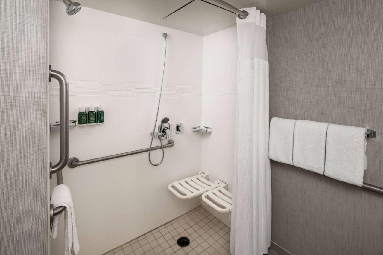 Sonesta Es Suites Fairfax Fair Lakes Exterior photo